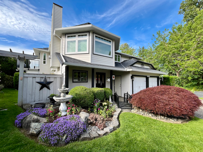 Preserving the Beauty of Home and Garden: Meticulous House Wash – Boosting Curb Appeal in Langley, BC